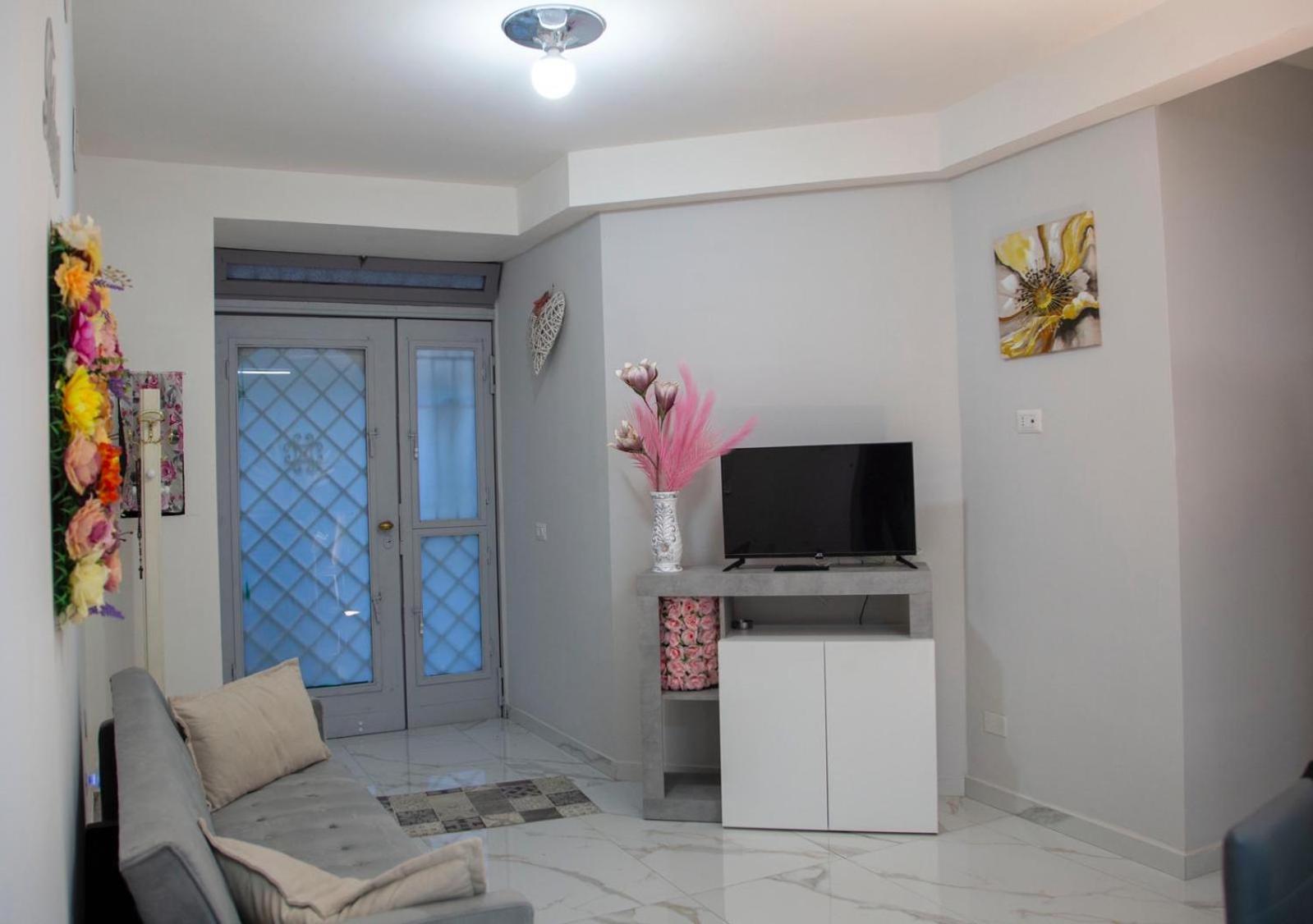 Tiluri Apartment Naples Exterior photo